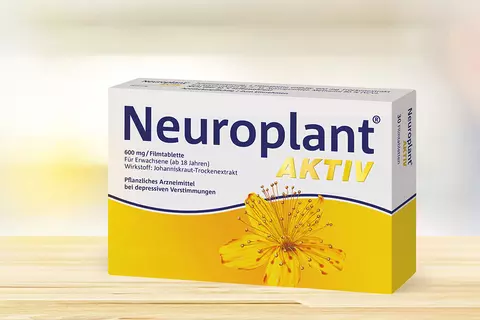 Packung Neuroplant® auf einer Tischplatte stehend